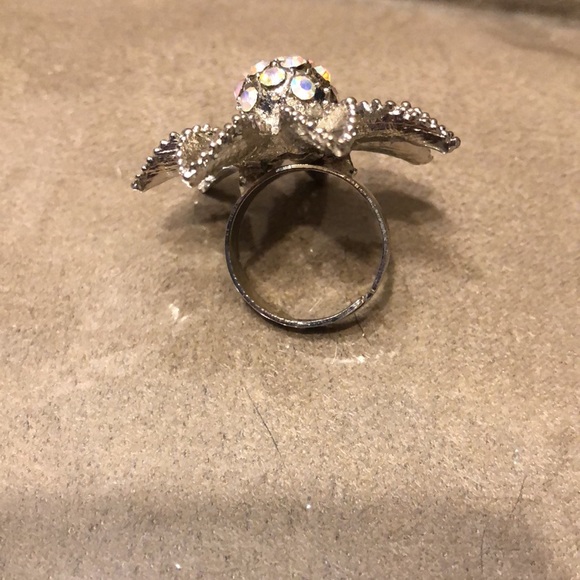 Gorgeous🥳HP🥳Colored Rhinestone Flower Ring - Picture 5 of 7